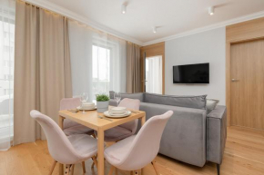 Apartament z Tarasem w Centrum Świnoujścia by Noclegi Renters